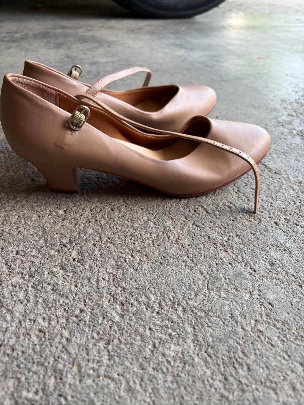 TheatricalsPRO Women's Tan Mary Jane Heels with Ankle Strap - Picture 2 of 3